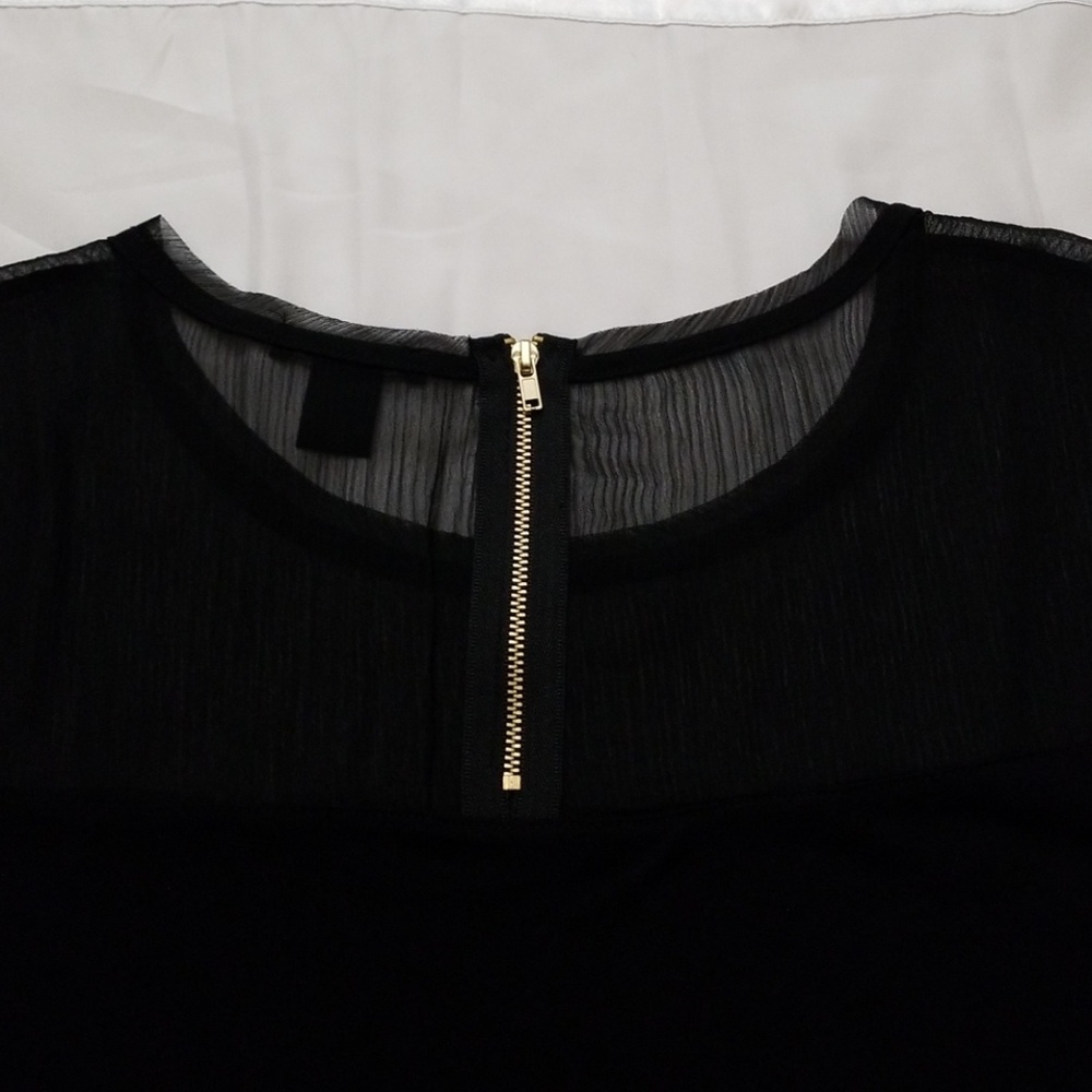 H&M Lady Sheer Top - Picture 3 of 5